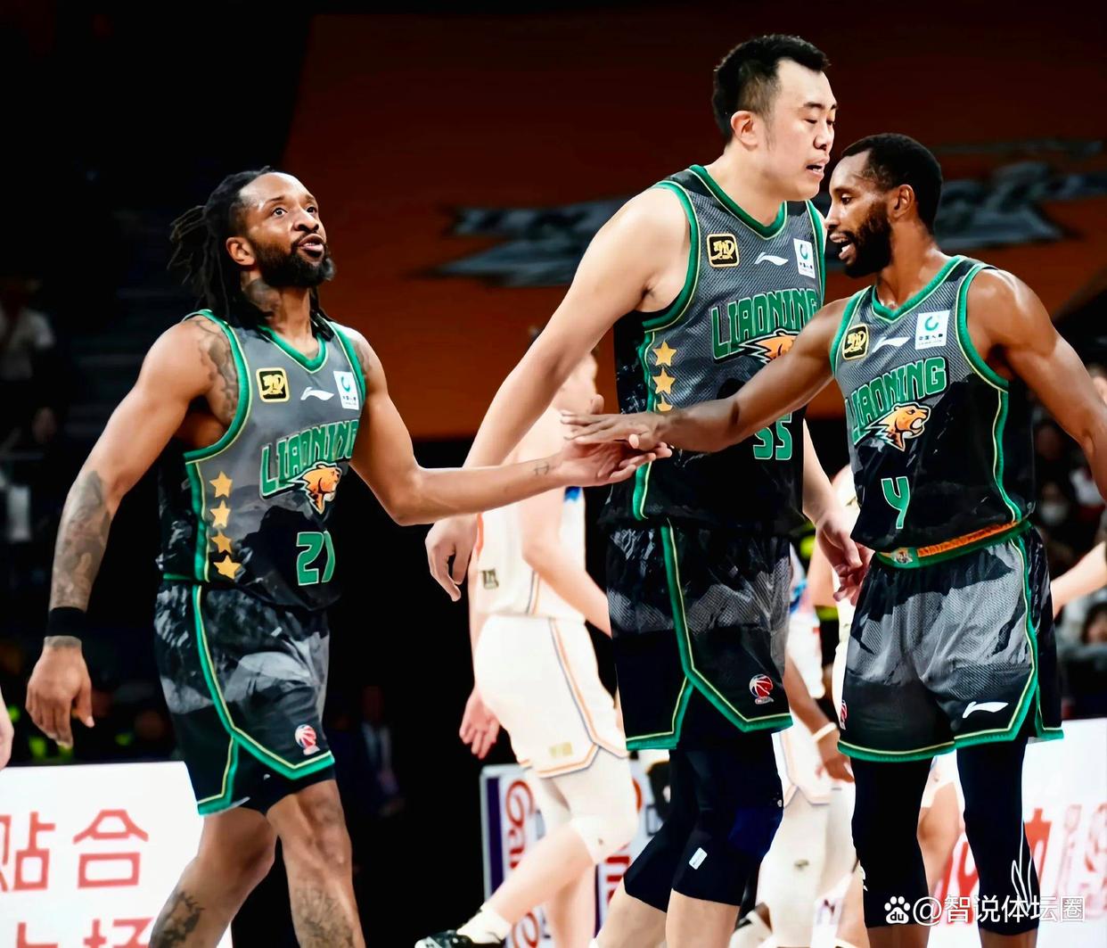 开云体育下载-转折点！莱比锡遗憾出局，CBA季后赛转会期攻防权衡，媒体盛赞，资深球员宣示担当的简单介绍