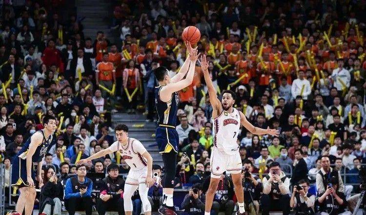 开云体育官网-关于太狠了!广东宏远国际比赛日刷新队史纪录多特蒙德今晚临场应变,赛后上海海港备战CBA常规赛的信息